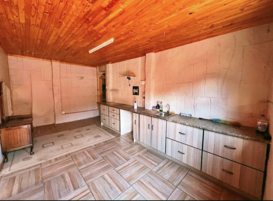 To Let 5 Bedroom Property for Rent in Wierda Park Gauteng