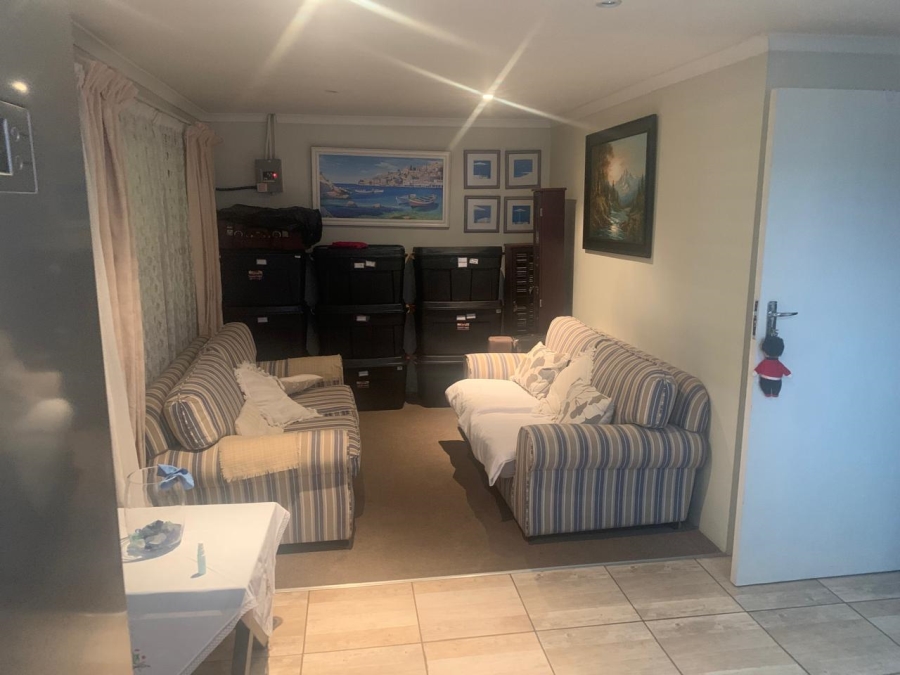 To Let 2 Bedroom Property for Rent in Robertsham Gauteng