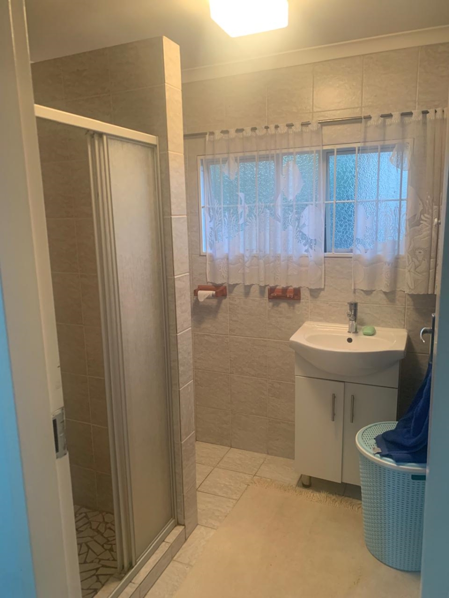 To Let 2 Bedroom Property for Rent in Robertsham Gauteng