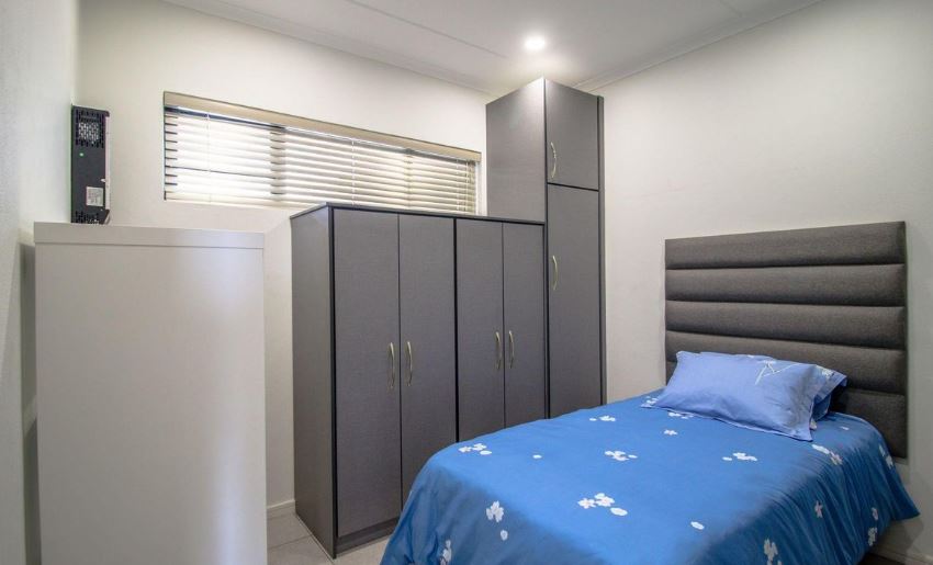 2 Bedroom Property for Sale in Greenstone Hill Gauteng