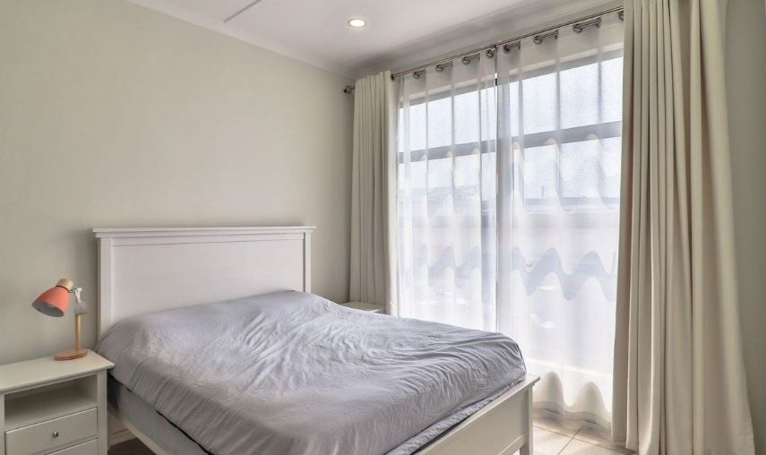 2 Bedroom Property for Sale in Greenstone Hill Gauteng