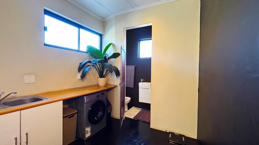 4 Bedroom Property for Sale in Braamfontein Werf Gauteng