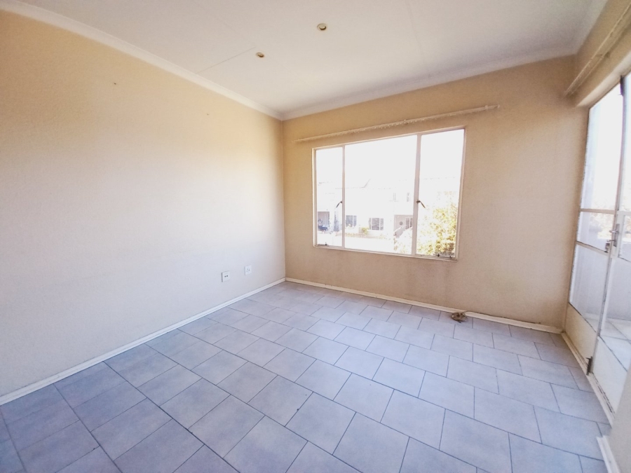 1 Bedroom Property for Sale in Eden Glen Gauteng