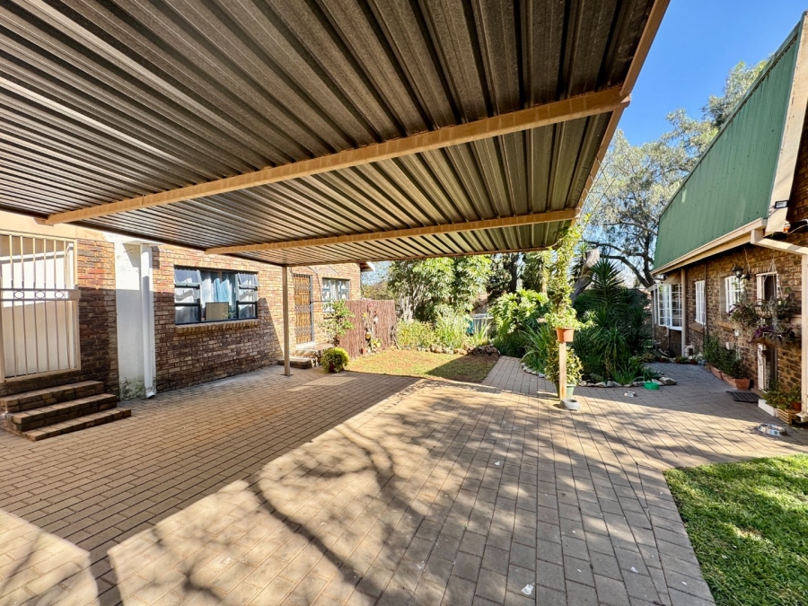 2 Bedroom Property for Sale in Lyttelton Manor Gauteng