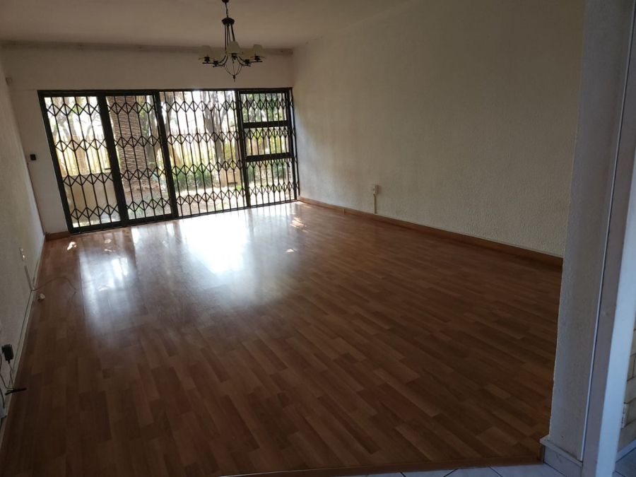 To Let 2 Bedroom Property for Rent in Crown Gardens Gauteng