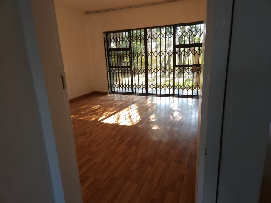 To Let 2 Bedroom Property for Rent in Crown Gardens Gauteng