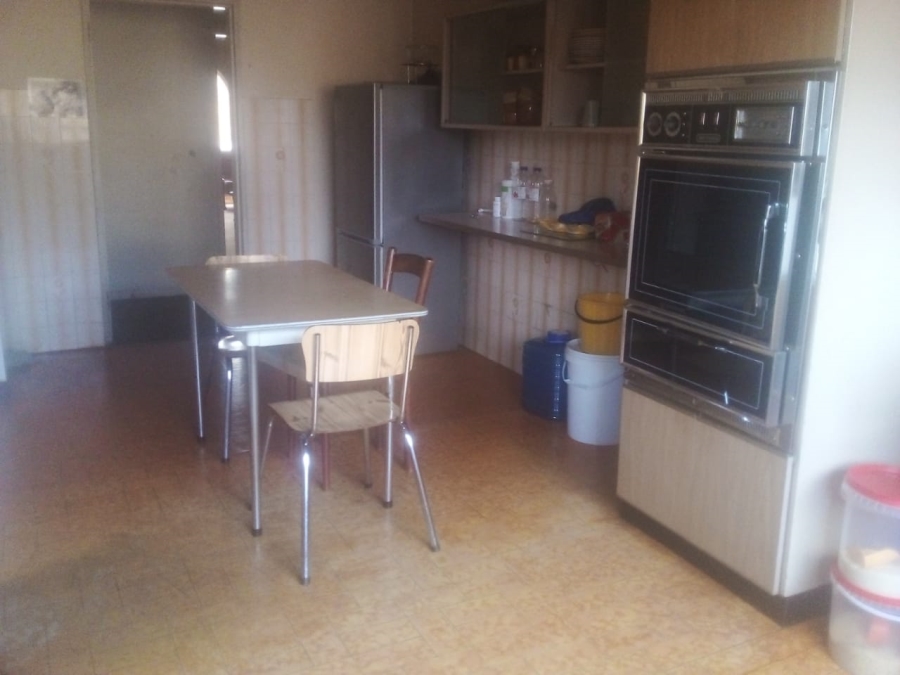5 Bedroom Property for Sale in Eersterust Gauteng