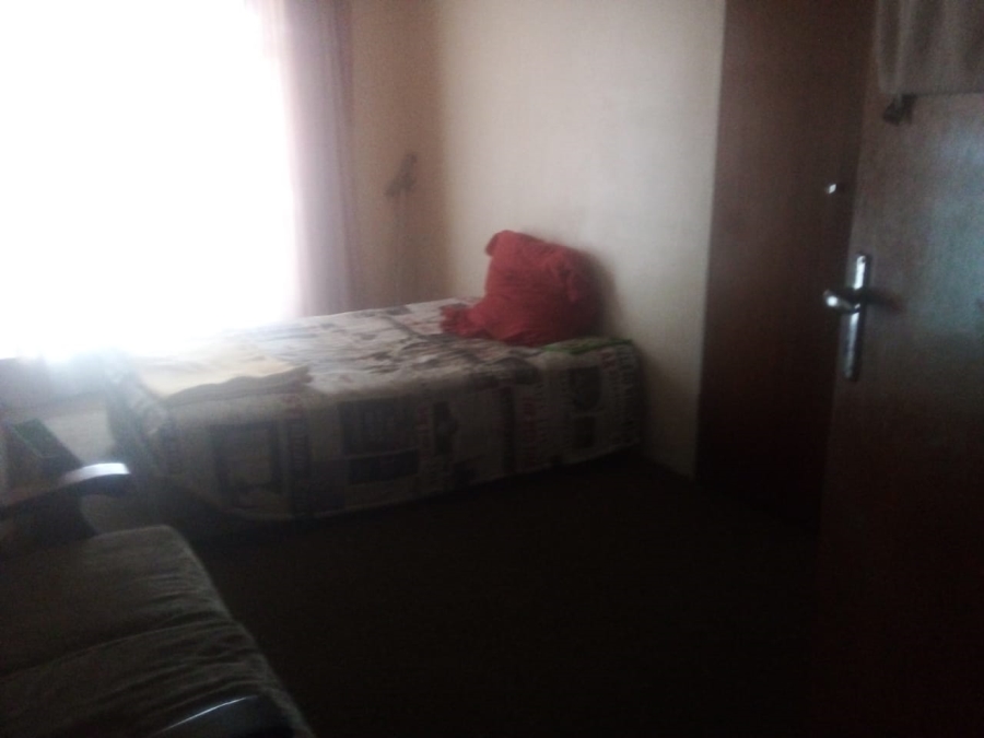 5 Bedroom Property for Sale in Eersterust Gauteng
