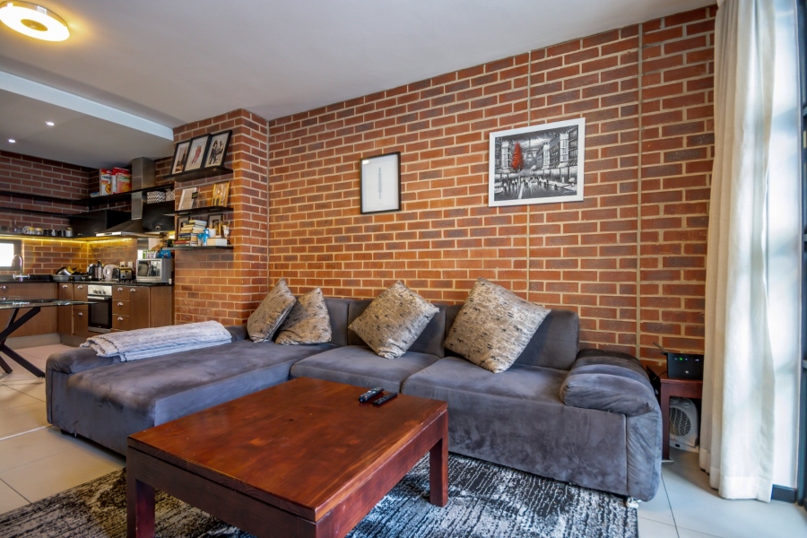 To Let 2 Bedroom Property for Rent in Rosebank Gauteng