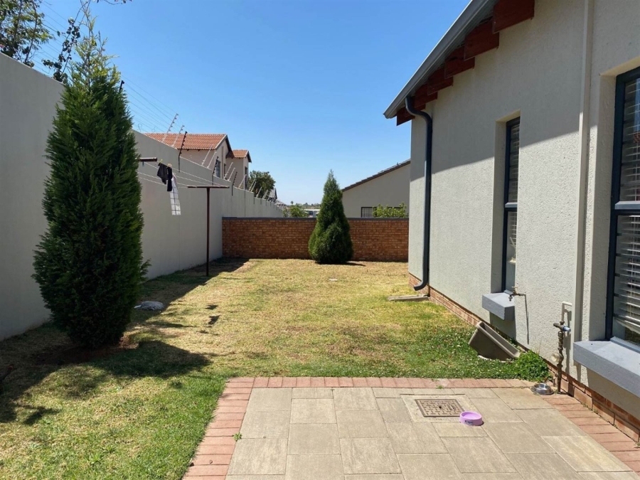 To Let 3 Bedroom Property for Rent in Summerset Gauteng
