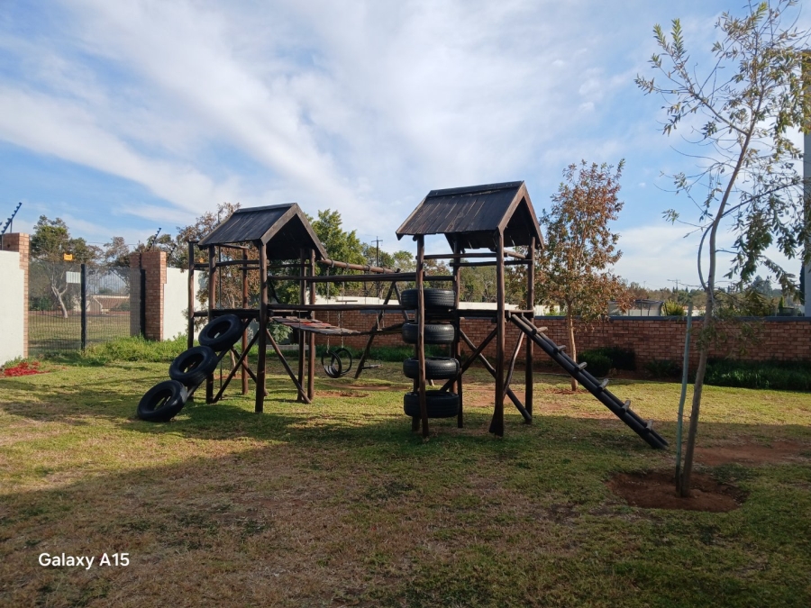 To Let 3 Bedroom Property for Rent in Summerset Gauteng