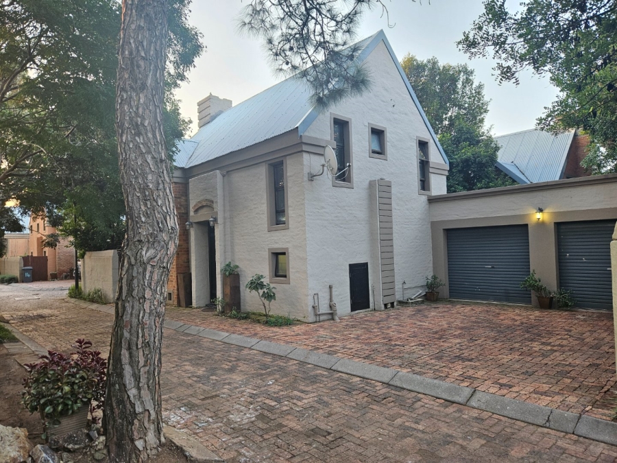 3 Bedroom Property for Sale in Equestria Gauteng