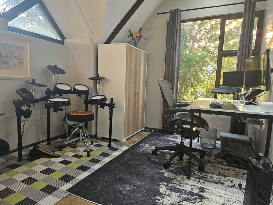 3 Bedroom Property for Sale in Equestria Gauteng