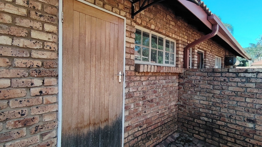 3 Bedroom Property for Sale in Wierdaglen Estate Gauteng