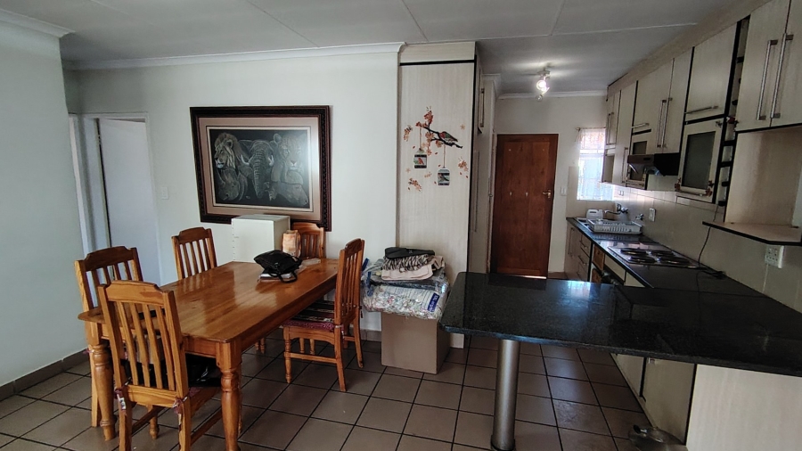 3 Bedroom Property for Sale in Wierdaglen Estate Gauteng