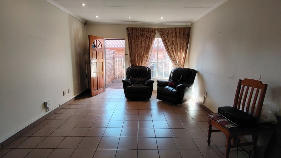 3 Bedroom Property for Sale in Wierdaglen Estate Gauteng