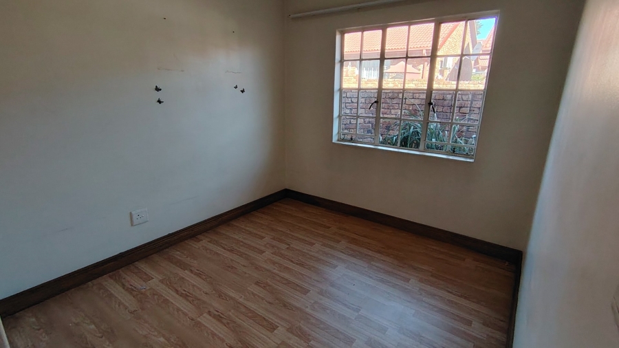 3 Bedroom Property for Sale in Wierdaglen Estate Gauteng