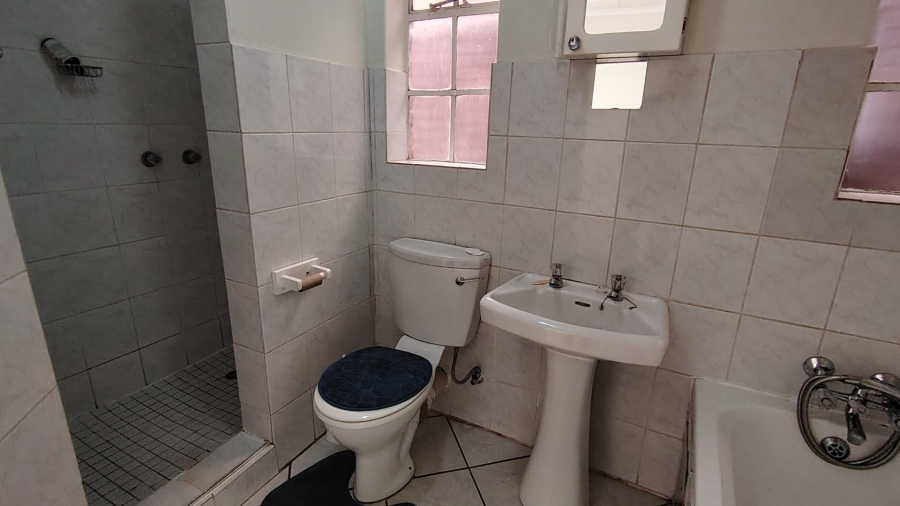 3 Bedroom Property for Sale in Wierdaglen Estate Gauteng