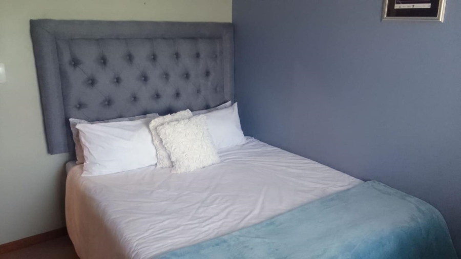 To Let 2 Bedroom Property for Rent in Noordwyk Gauteng