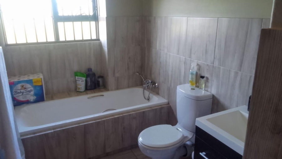 To Let 2 Bedroom Property for Rent in Noordwyk Gauteng