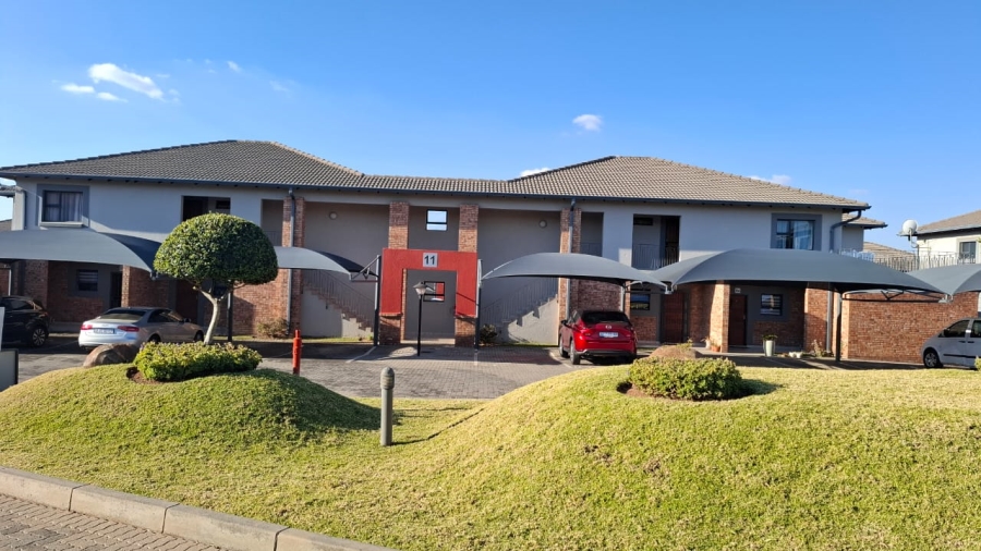 To Let 2 Bedroom Property for Rent in Noordwyk Gauteng