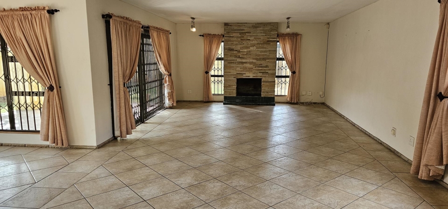 4 Bedroom Property for Sale in Nieuw Muckleneuk Gauteng