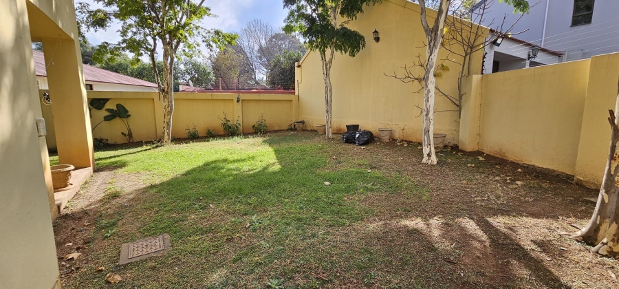 4 Bedroom Property for Sale in Nieuw Muckleneuk Gauteng