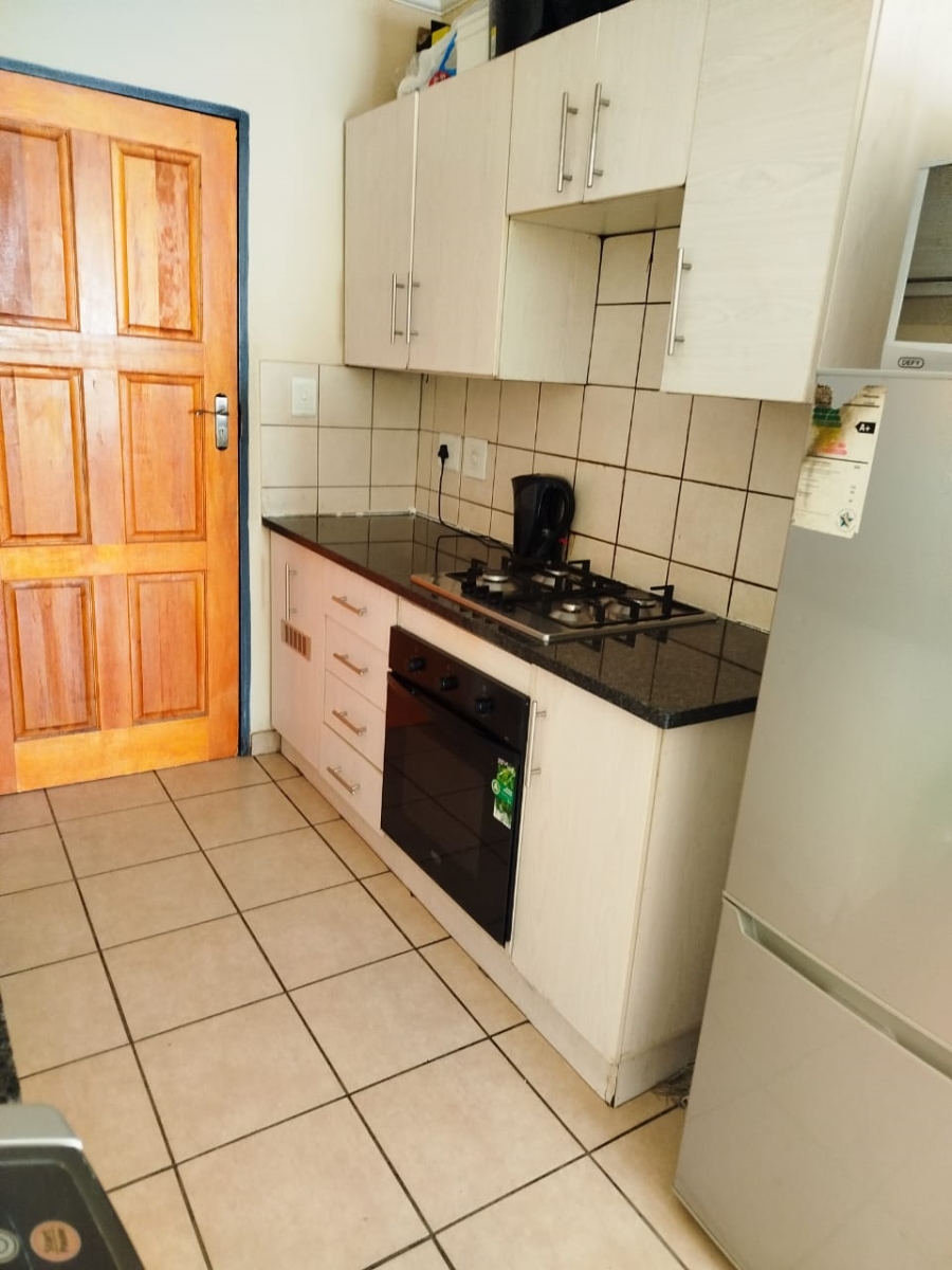 To Let 2 Bedroom Property for Rent in Noordwyk Gauteng