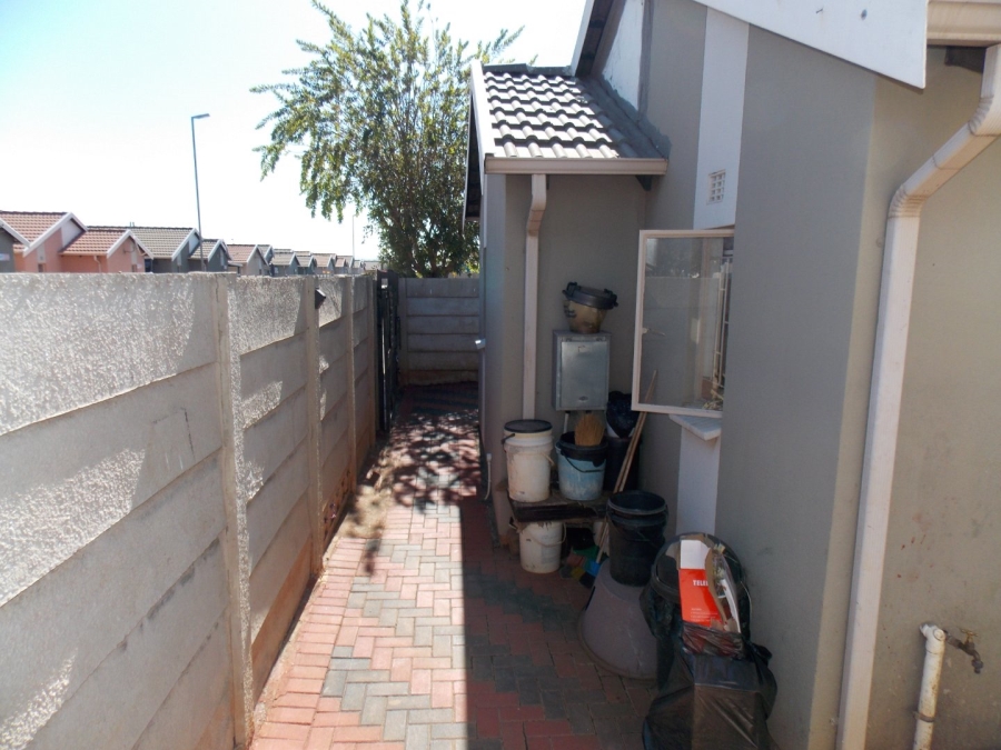 3 Bedroom Property for Sale in Sky City Gauteng