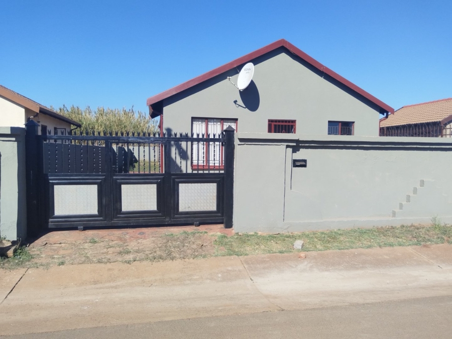 To Let 3 Bedroom Property for Rent in Soshanguve XX Gauteng