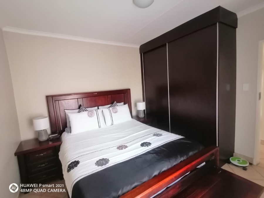 3 Bedroom Property for Sale in Kirkney Gauteng