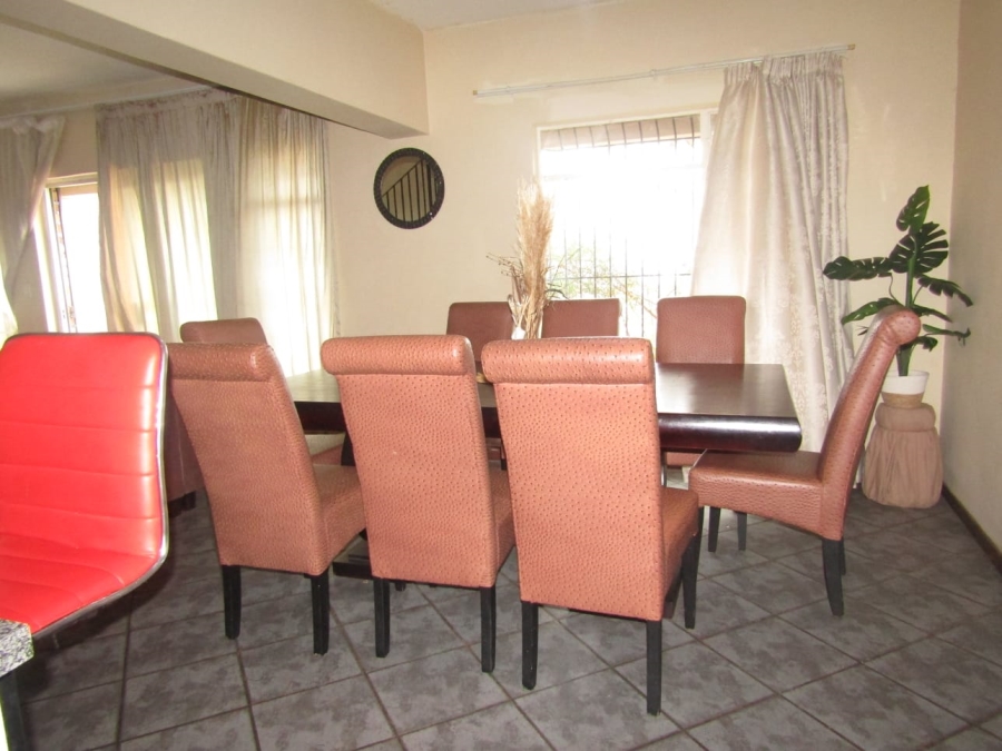 3 Bedroom Property for Sale in La Montagne Gauteng