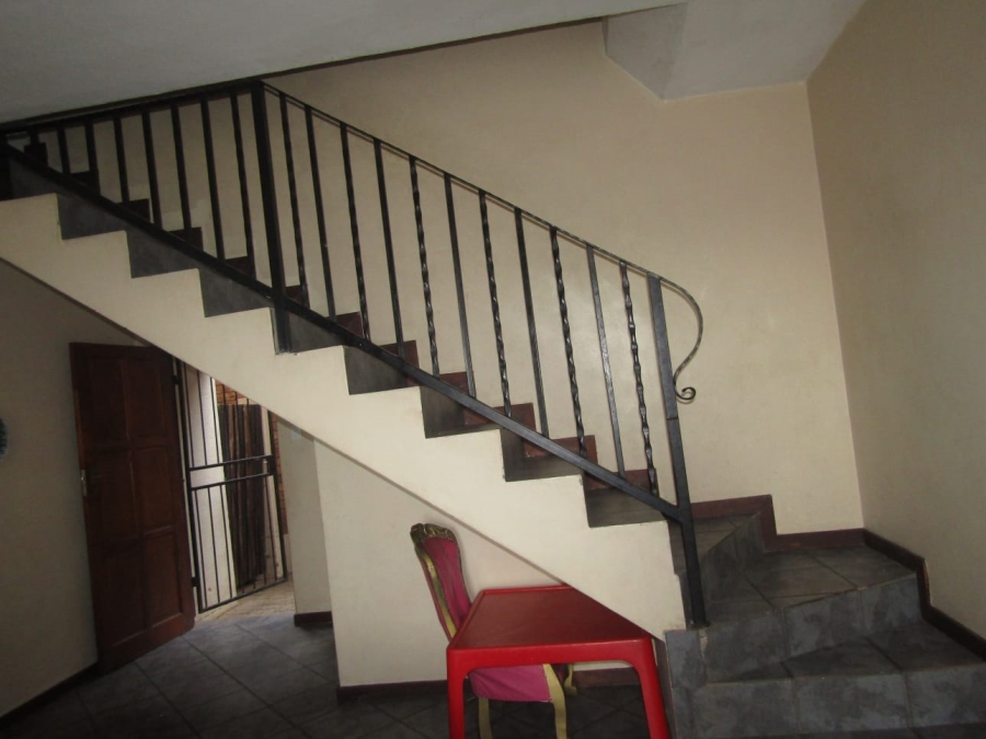 3 Bedroom Property for Sale in La Montagne Gauteng