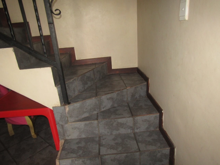 3 Bedroom Property for Sale in La Montagne Gauteng