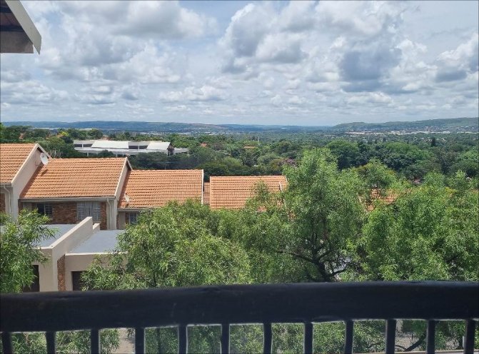 3 Bedroom Property for Sale in La Montagne Gauteng