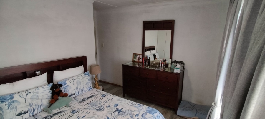 3 Bedroom Property for Sale in South Hills Gauteng