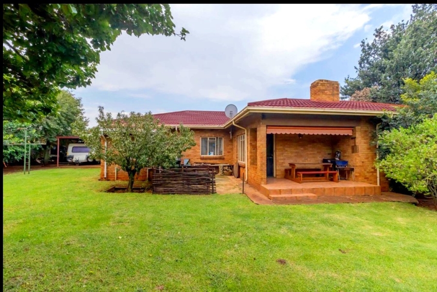2 Bedroom Property for Sale in Casseldale Gauteng