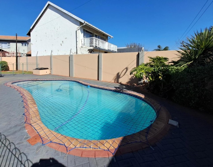4 Bedroom Property for Sale in Sunnyridge Gauteng