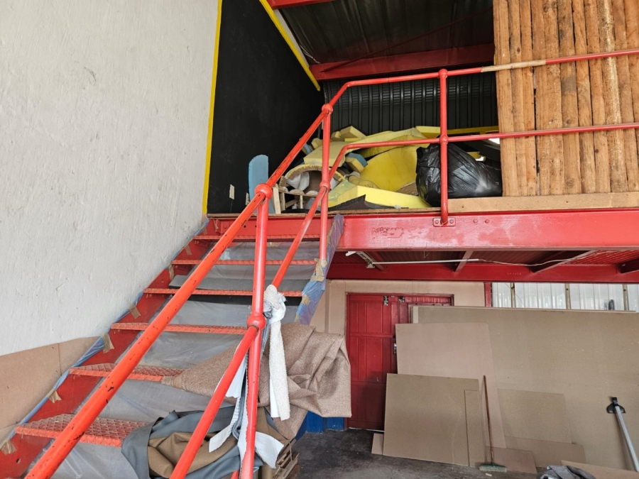  Bedroom Property for Sale in Alrode Gauteng