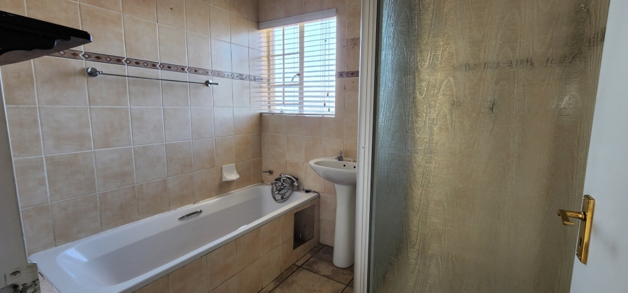 To Let 2 Bedroom Property for Rent in Meyersdal Gauteng