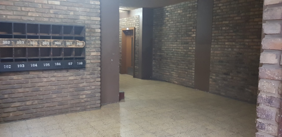 2 Bedroom Property for Sale in Pretoria West Gauteng