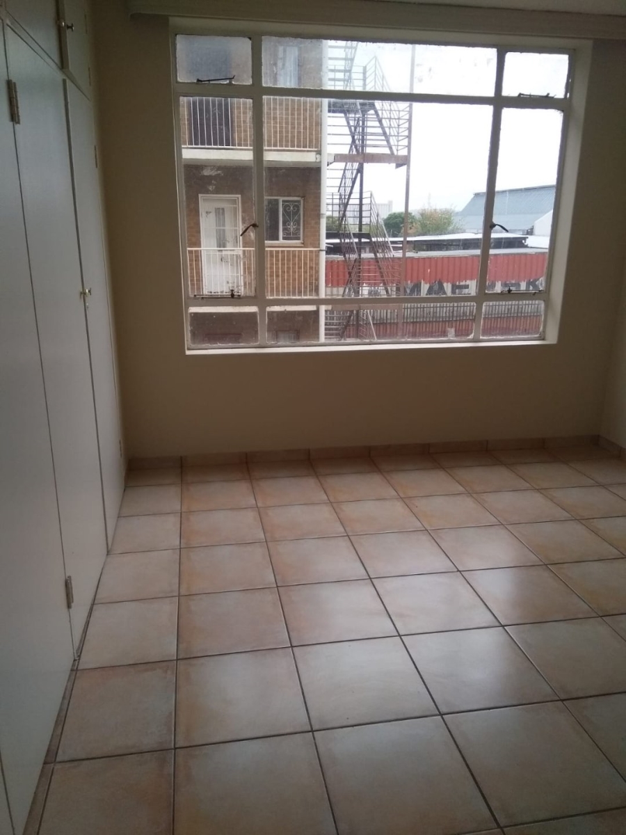 2 Bedroom Property for Sale in Pretoria West Gauteng