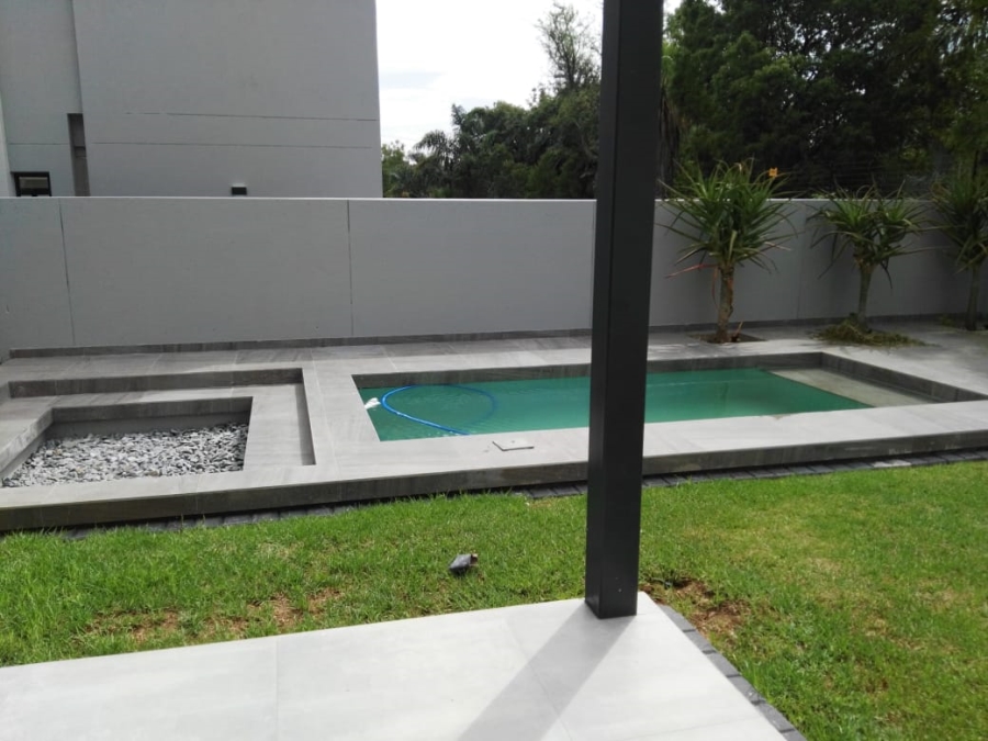 To Let 4 Bedroom Property for Rent in Sandown Gauteng