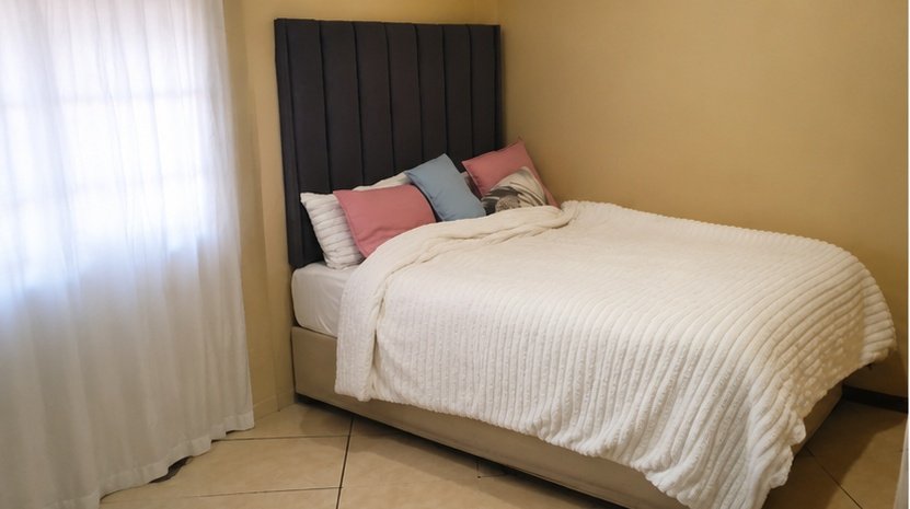 2 Bedroom Property for Sale in Monavoni Gauteng