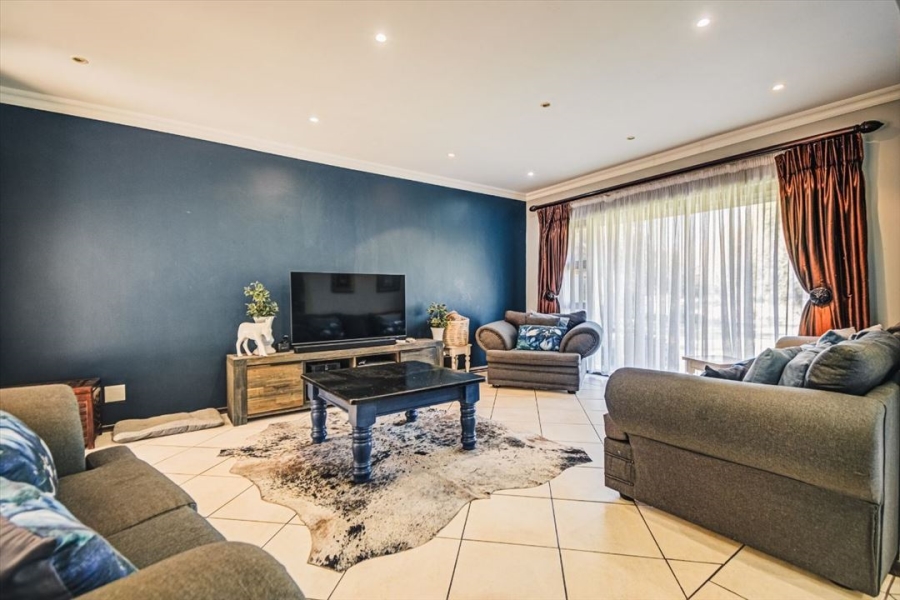 4 Bedroom Property for Sale in Van Riebeeck Park Gauteng