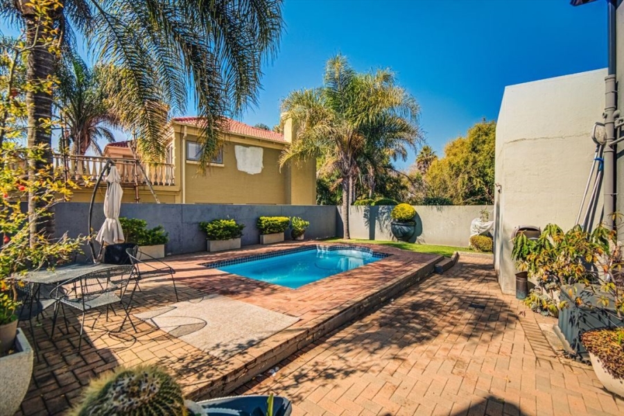 4 Bedroom Property for Sale in Van Riebeeck Park Gauteng