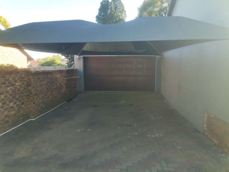 3 Bedroom Property for Sale in Freeway Park Gauteng