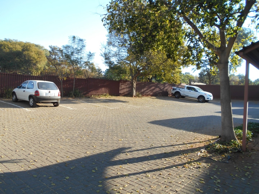 To Let 1 Bedroom Property for Rent in Hennopspark Gauteng
