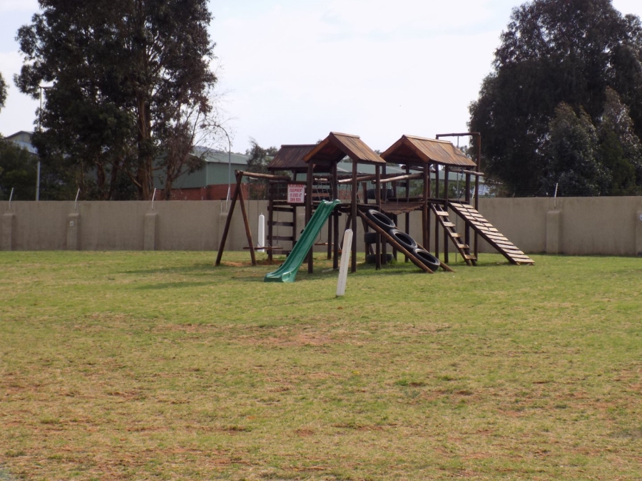 2 Bedroom Property for Sale in Ormonde View Gauteng