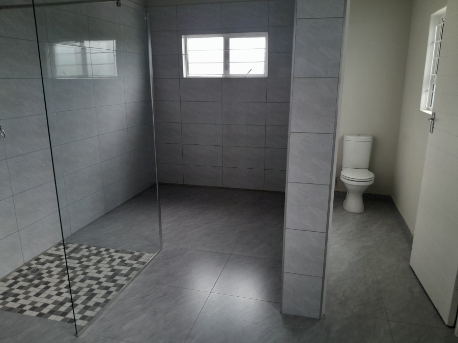 To Let 2 Bedroom Property for Rent in Glen Austin Gauteng